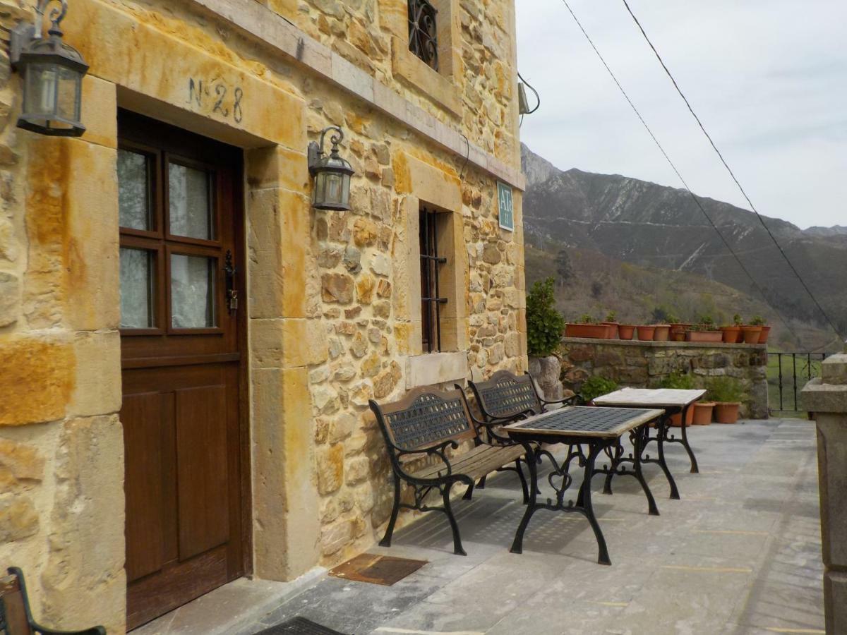 Apartamentos Rurales La Husteriza Ruenes エクステリア 写真